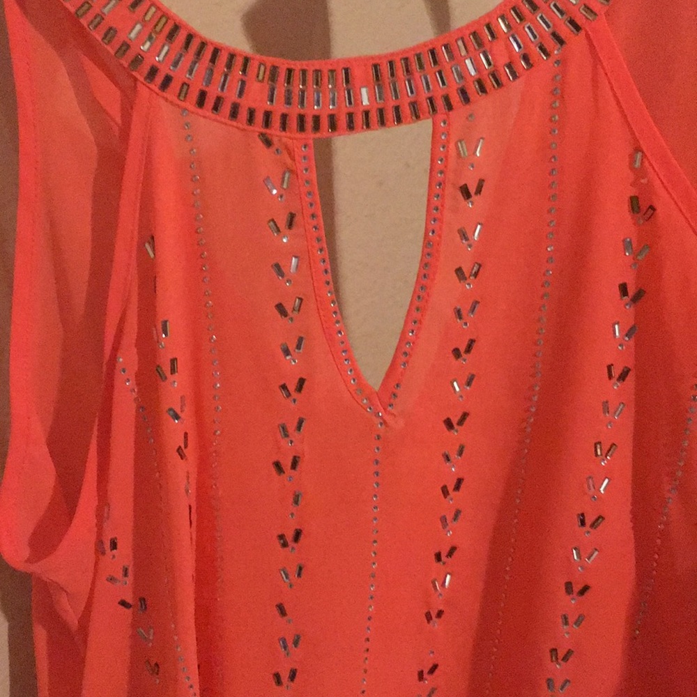 Top - Picture 2 of 3